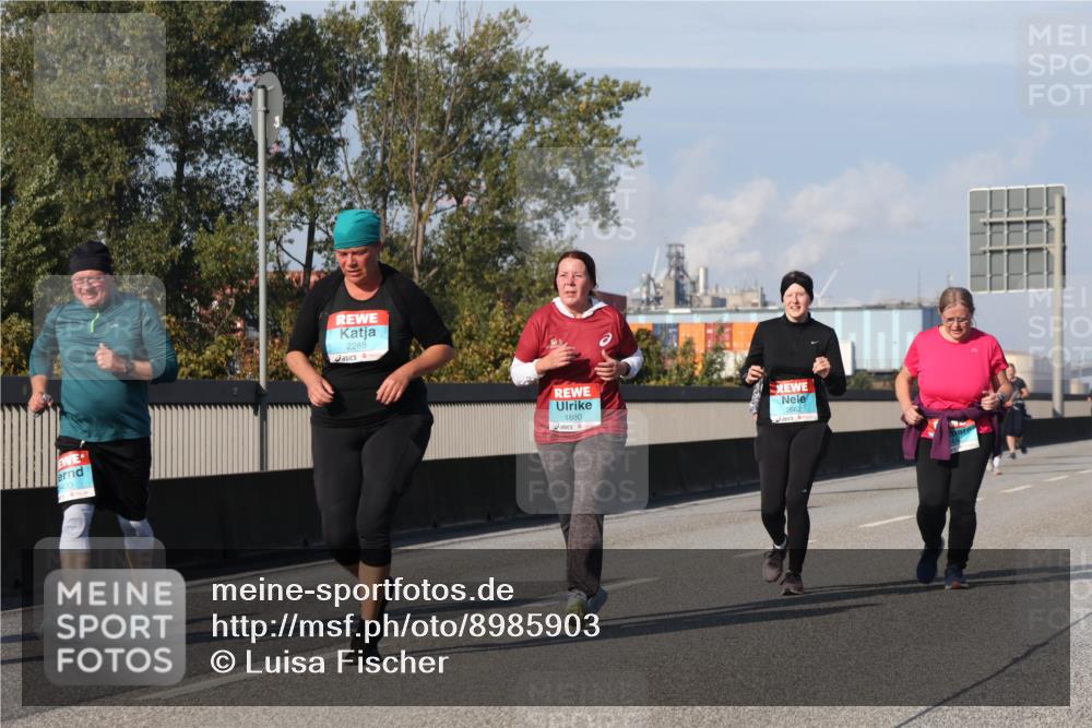 03.10.2025 - Köhlbrandbrückenlauf Luisa Fischer http://msf.ph/oto/8985903 03.10.2025 11:18:11 Position 3 2288, 1880, 2662 meine-sportfotos.de