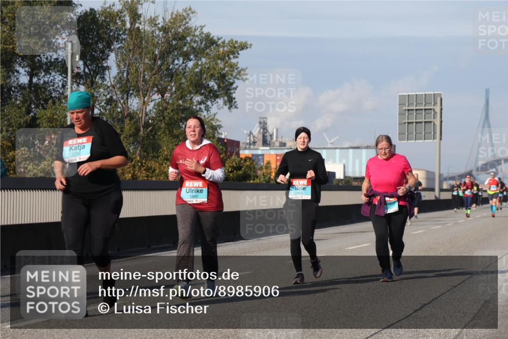 03.10.2025 - Köhlbrandbrückenlauf Luisa Fischer http://msf.ph/oto/8985906 03.10.2025 11:18:11 Position 3 2288, 1880, 2662 meine-sportfotos.de