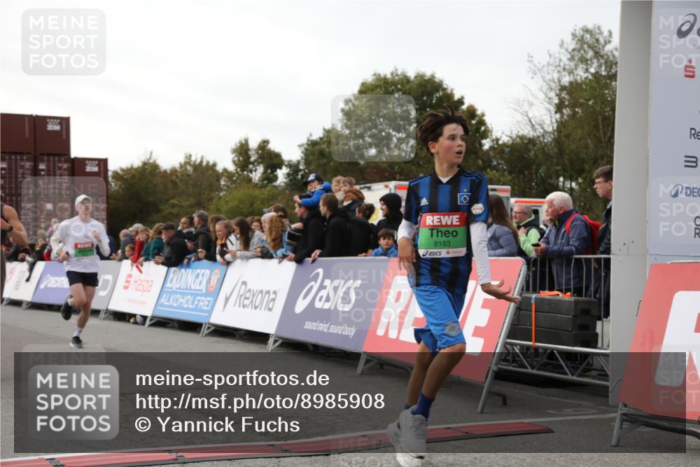 03.10.2025 - Köhlbrandbrückenlauf Yannick Fuchs http://msf.ph/oto/8985908 03.10.2025 16:10:37 Ziel 7534, 7543, 7549, 7552, 7562, 7844, 8153, 8798, 8950, 9652 meine-sportfotos.de