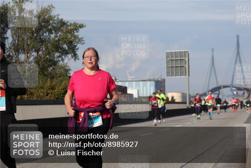 03.10.2025 - Köhlbrandbrückenlauf Luisa Fischer http://msf.ph/oto/8985927 03.10.2025 11:18:15 Position 3 2440 meine-sportfotos.de