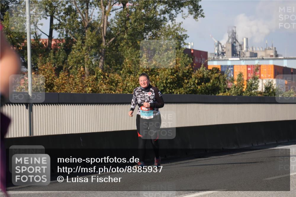 03.10.2025 - Köhlbrandbrückenlauf Luisa Fischer http://msf.ph/oto/8985937 03.10.2025 11:18:17 Position 3  meine-sportfotos.de