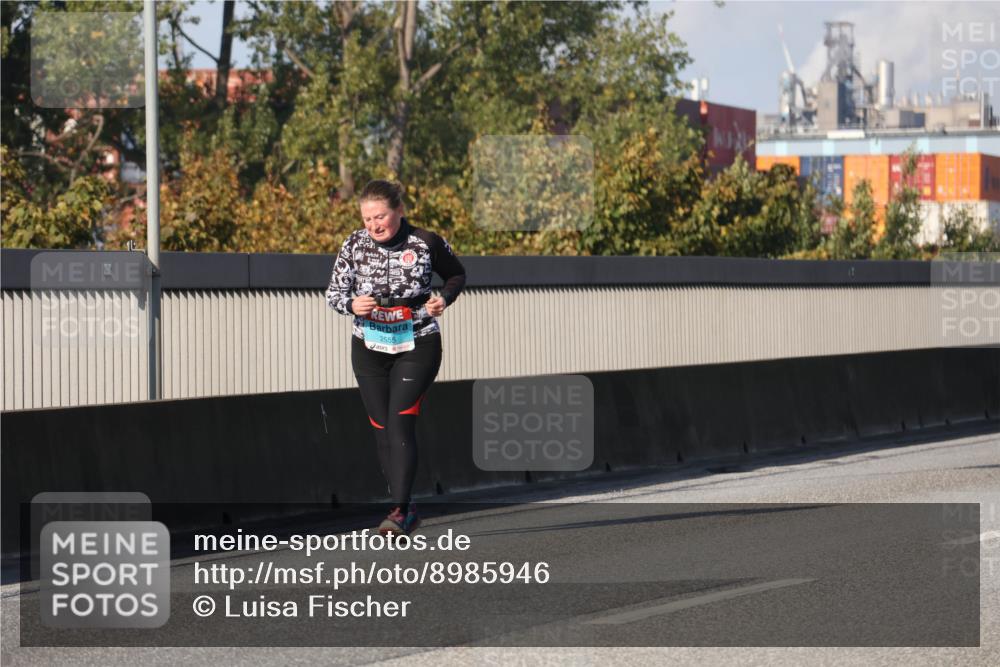 03.10.2025 - Köhlbrandbrückenlauf Luisa Fischer http://msf.ph/oto/8985946 03.10.2025 11:18:19 Position 3 2555 meine-sportfotos.de
