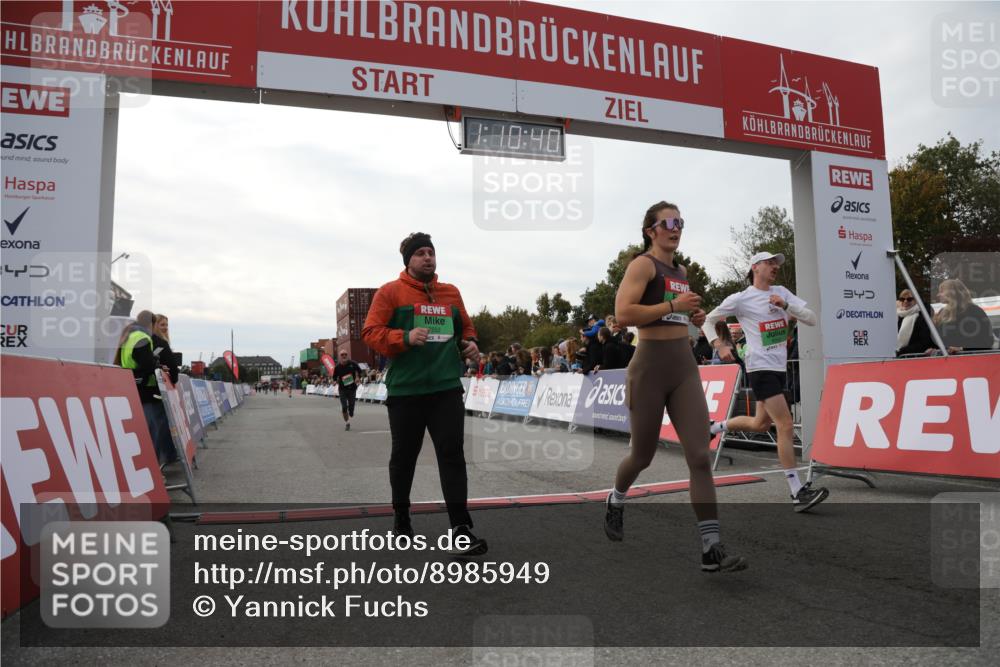 03.10.2025 - Köhlbrandbrückenlauf Yannick Fuchs http://msf.ph/oto/8985949 03.10.2025 16:10:39 Ziel 7534, 7549, 7552, 7562, 8153, 8798, 8950, 9652 meine-sportfotos.de