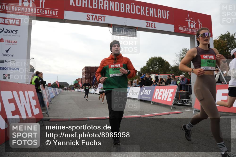 03.10.2025 - Köhlbrandbrückenlauf Yannick Fuchs http://msf.ph/oto/8985958 03.10.2025 16:10:39 Ziel 7534, 7549, 7552, 7562, 8153, 8798, 8950, 9652 meine-sportfotos.de