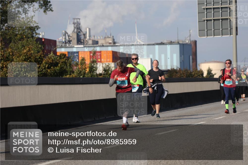 03.10.2025 - Köhlbrandbrückenlauf Luisa Fischer http://msf.ph/oto/8985959 03.10.2025 11:18:21 Position 3 2222 meine-sportfotos.de