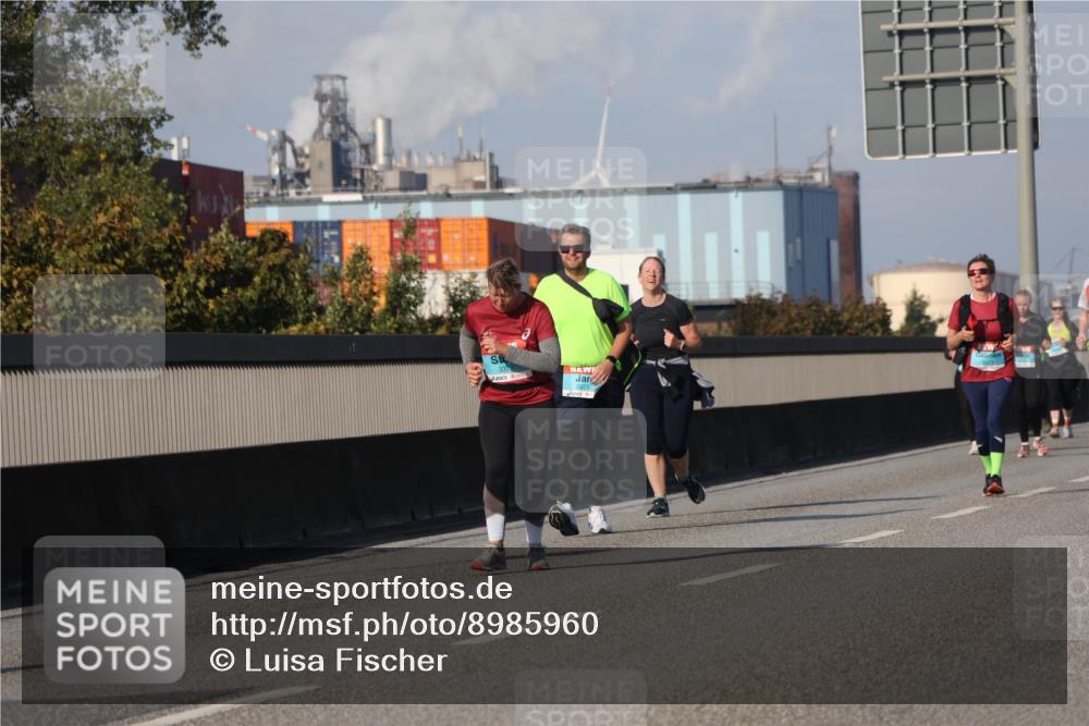 03.10.2025 - Köhlbrandbrückenlauf Luisa Fischer http://msf.ph/oto/8985960 03.10.2025 11:18:21 Position 3 2223 meine-sportfotos.de