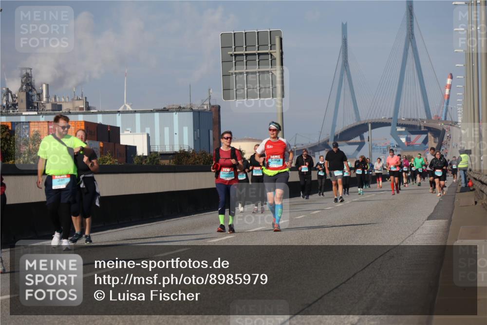 03.10.2025 - Köhlbrandbrückenlauf Luisa Fischer http://msf.ph/oto/8985979 03.10.2025 11:18:24 Position 3  meine-sportfotos.de