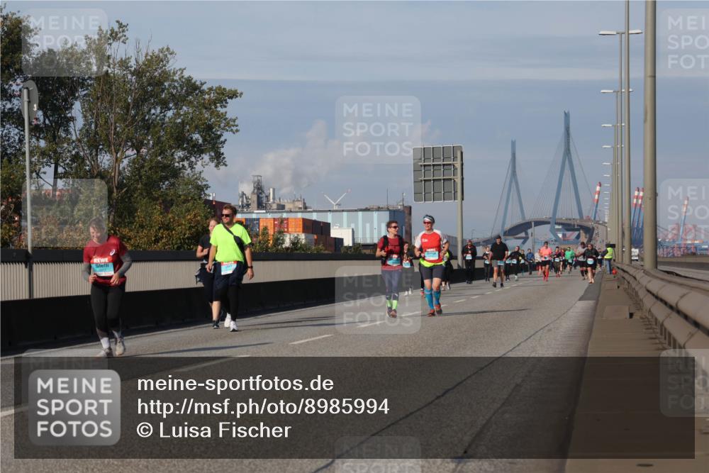 03.10.2025 - Köhlbrandbrückenlauf Luisa Fischer http://msf.ph/oto/8985994 03.10.2025 11:18:27 Position 3  meine-sportfotos.de