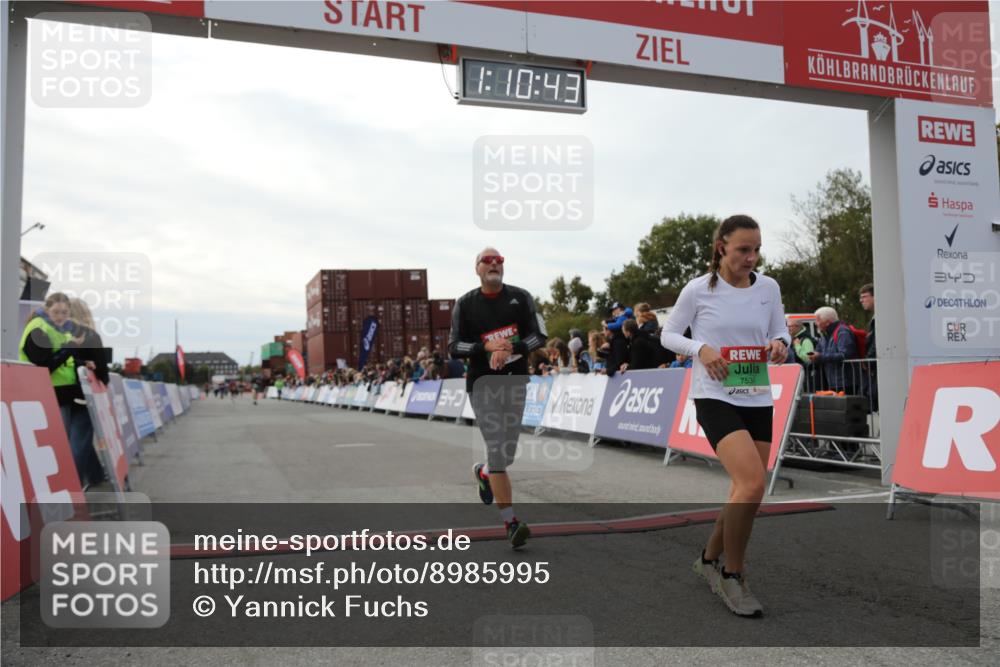 03.10.2025 - Köhlbrandbrückenlauf Yannick Fuchs http://msf.ph/oto/8985995 03.10.2025 16:10:41 Ziel 7534, 7549, 7552, 7562, 8950 meine-sportfotos.de