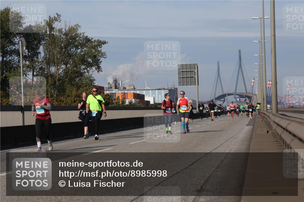 03.10.2025 - Köhlbrandbrückenlauf Luisa Fischer http://msf.ph/oto/8985998 03.10.2025 11:18:28 Position 3  meine-sportfotos.de