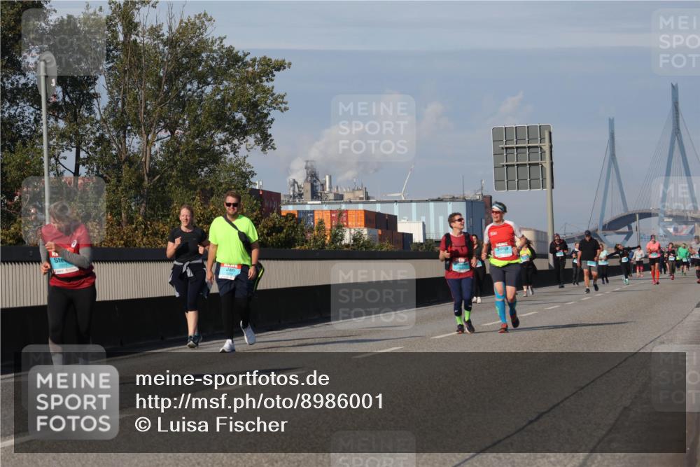 03.10.2025 - Köhlbrandbrückenlauf Luisa Fischer http://msf.ph/oto/8986001 03.10.2025 11:18:28 Position 3  meine-sportfotos.de