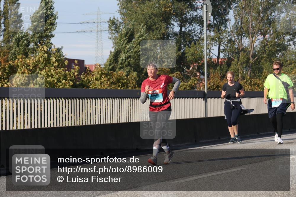 03.10.2025 - Köhlbrandbrückenlauf Luisa Fischer http://msf.ph/oto/8986009 03.10.2025 11:18:30 Position 3  meine-sportfotos.de