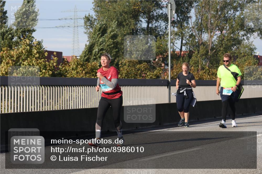 03.10.2025 - Köhlbrandbrückenlauf Luisa Fischer http://msf.ph/oto/8986010 03.10.2025 11:18:30 Position 3 3377, 2223 meine-sportfotos.de