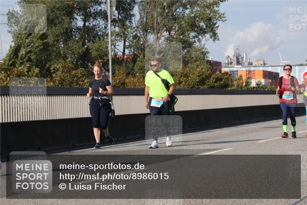 03.10.2025 - Köhlbrandbrückenlauf Luisa Fischer http://msf.ph/oto/8986015 03.10.2025 11:18:31 Position 3 2223 meine-sportfotos.de