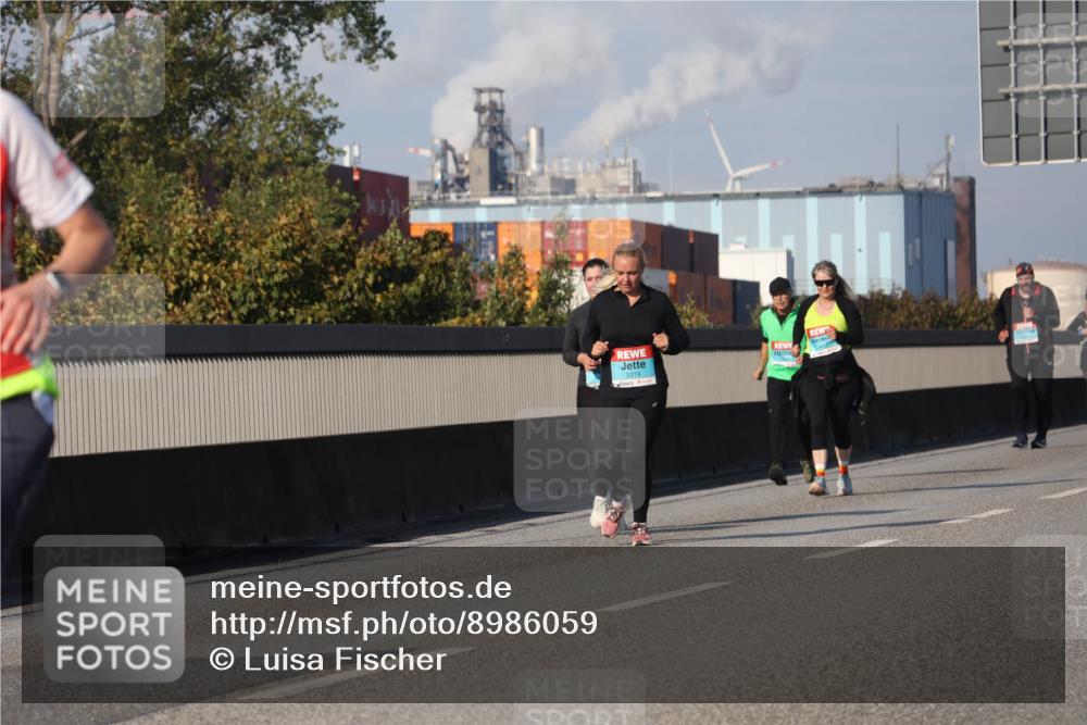 03.10.2025 - Köhlbrandbrückenlauf Luisa Fischer http://msf.ph/oto/8986059 03.10.2025 11:18:38 Position 3 3374 meine-sportfotos.de