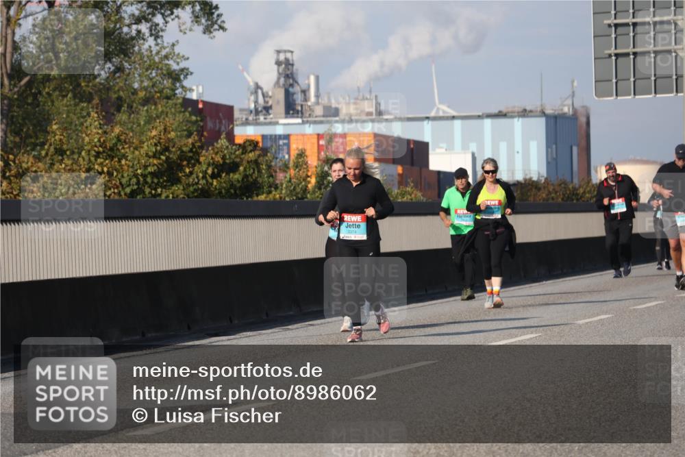 03.10.2025 - Köhlbrandbrückenlauf Luisa Fischer http://msf.ph/oto/8986062 03.10.2025 11:18:38 Position 3 3374 meine-sportfotos.de