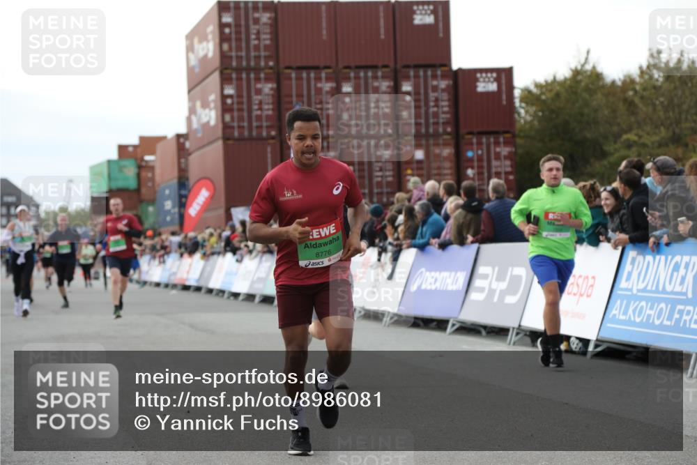 03.10.2025 - Köhlbrandbrückenlauf Yannick Fuchs http://msf.ph/oto/8986081 03.10.2025 16:10:56 Ziel 7226, 7834, 8775, 8776, 9169, 9201, 9474 meine-sportfotos.de