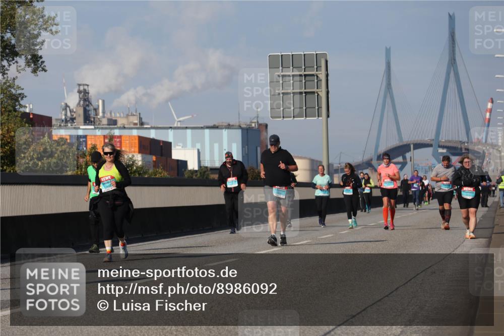 03.10.2025 - Köhlbrandbrückenlauf Luisa Fischer http://msf.ph/oto/8986092 03.10.2025 11:18:43 Position 3  meine-sportfotos.de