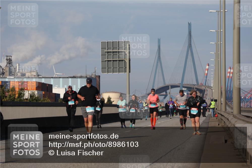 03.10.2025 - Köhlbrandbrückenlauf Luisa Fischer http://msf.ph/oto/8986103 03.10.2025 11:18:45 Position 3  meine-sportfotos.de