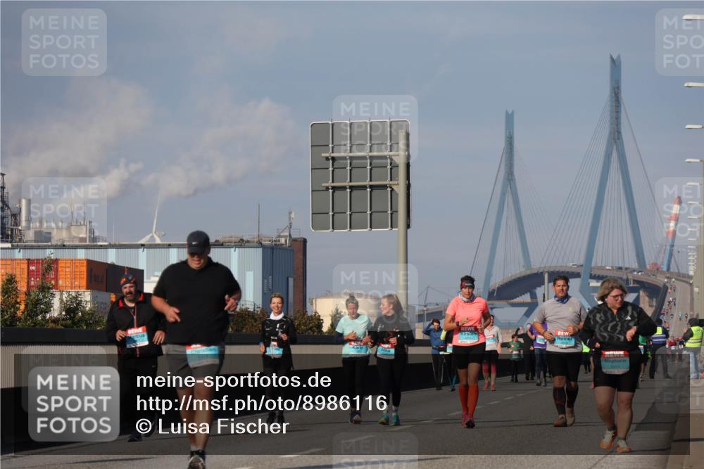 03.10.2025 - Köhlbrandbrückenlauf Luisa Fischer http://msf.ph/oto/8986116 03.10.2025 11:18:48 Position 3  meine-sportfotos.de