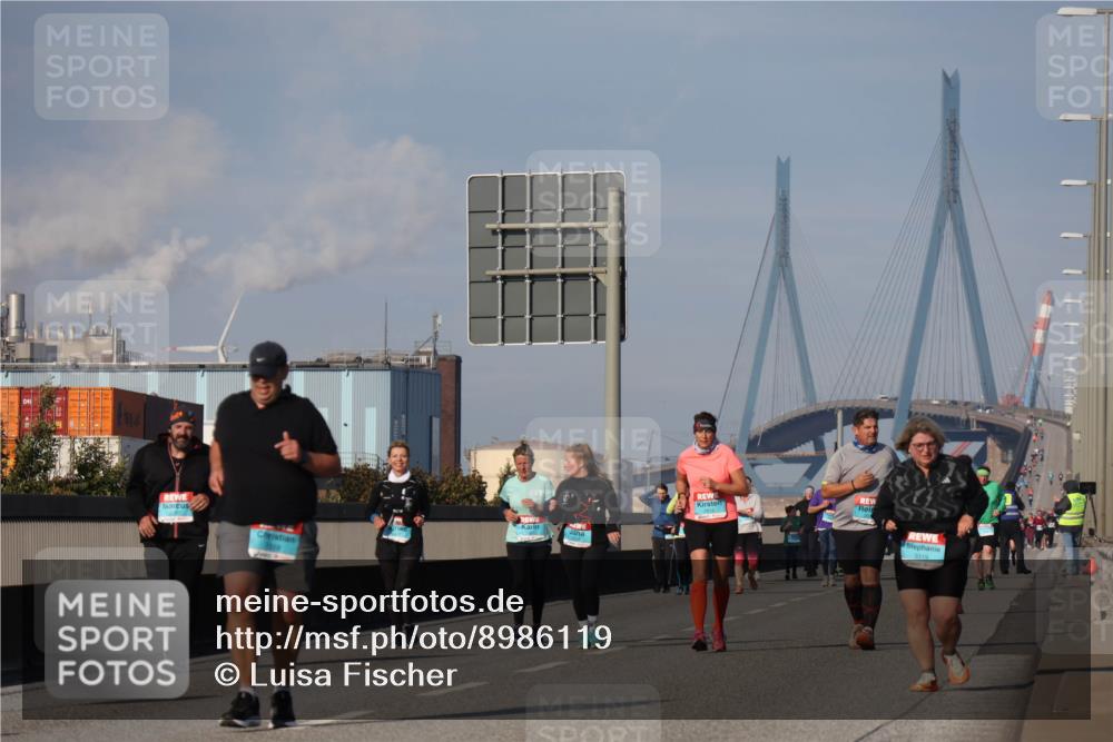 03.10.2025 - Köhlbrandbrückenlauf Luisa Fischer http://msf.ph/oto/8986119 03.10.2025 11:18:48 Position 3  meine-sportfotos.de