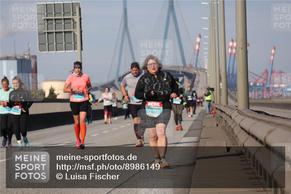 03.10.2025 - Köhlbrandbrückenlauf Luisa Fischer http://msf.ph/oto/8986149 03.10.2025 11:18:53 Position 3 3319 meine-sportfotos.de