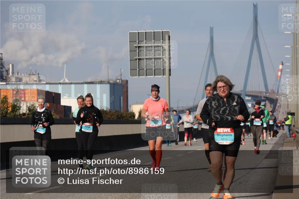 03.10.2025 - Köhlbrandbrückenlauf Luisa Fischer http://msf.ph/oto/8986159 03.10.2025 11:18:55 Position 3 12, 3319 meine-sportfotos.de