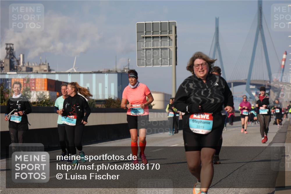 03.10.2025 - Köhlbrandbrückenlauf Luisa Fischer http://msf.ph/oto/8986170 03.10.2025 11:18:57 Position 3 3319 meine-sportfotos.de