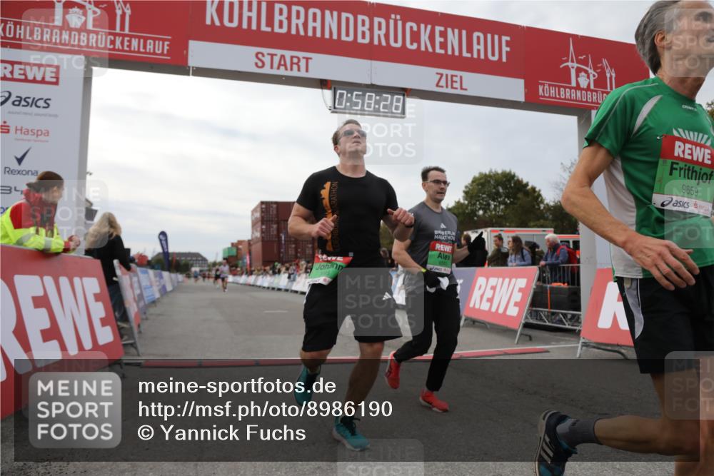 03.10.2025 - Köhlbrandbrückenlauf Yannick Fuchs http://msf.ph/oto/8986190 03.10.2025 15:58:27 Ziel 7095, 7121, 9340, 9659, 9715 meine-sportfotos.de