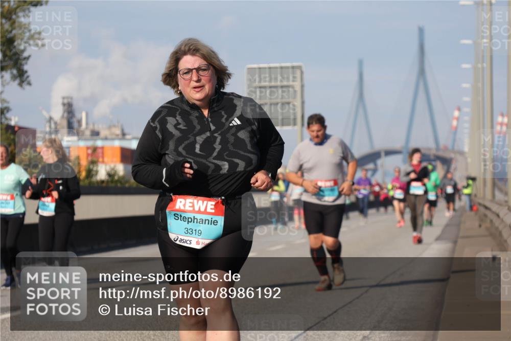 03.10.2025 - Köhlbrandbrückenlauf Luisa Fischer http://msf.ph/oto/8986192 03.10.2025 11:19:00 Position 3 3319 meine-sportfotos.de