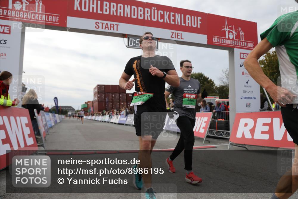 03.10.2025 - Köhlbrandbrückenlauf Yannick Fuchs http://msf.ph/oto/8986195 03.10.2025 15:58:27 Ziel 7095, 7121, 9340, 9659, 9715 meine-sportfotos.de