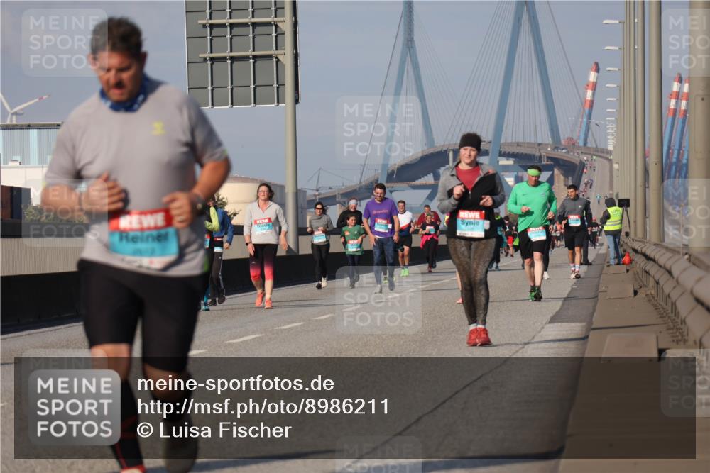 03.10.2025 - Köhlbrandbrückenlauf Luisa Fischer http://msf.ph/oto/8986211 03.10.2025 11:19:03 Position 3  meine-sportfotos.de