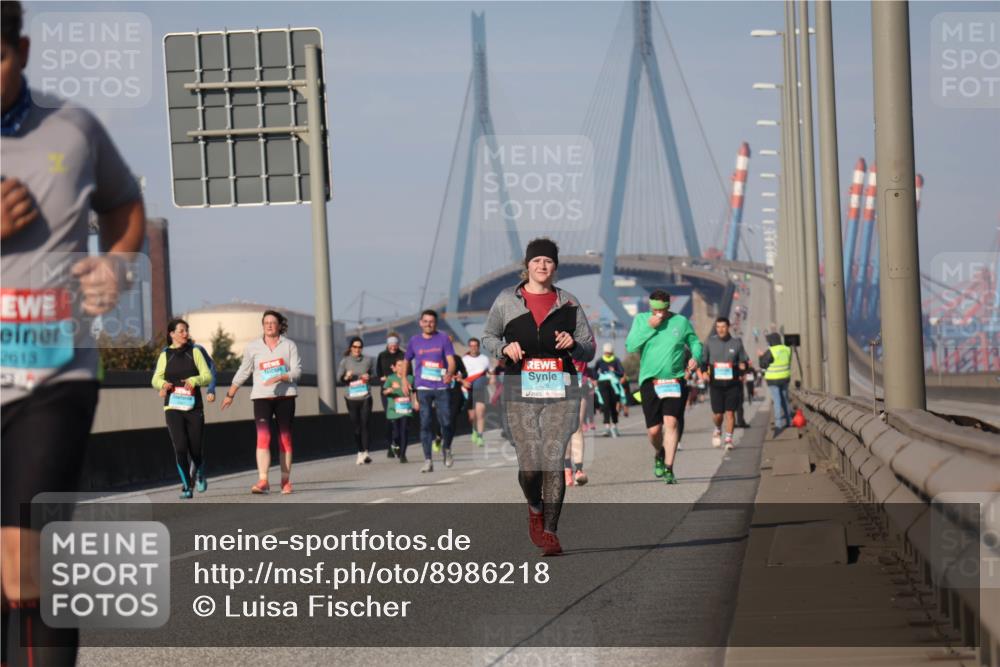 03.10.2025 - Köhlbrandbrückenlauf Luisa Fischer http://msf.ph/oto/8986218 03.10.2025 11:19:04 Position 3 2613 meine-sportfotos.de