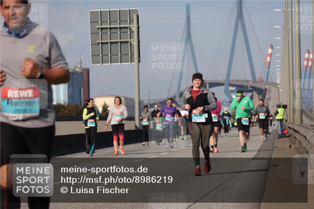03.10.2025 - Köhlbrandbrückenlauf Luisa Fischer http://msf.ph/oto/8986219 03.10.2025 11:19:04 Position 3 2013 meine-sportfotos.de