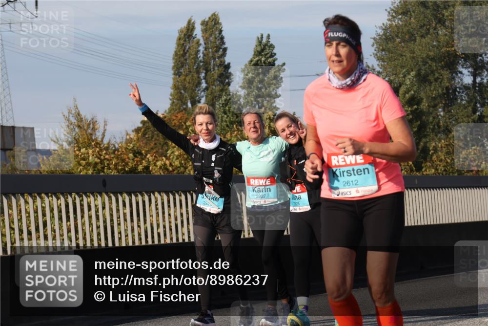 03.10.2025 - Köhlbrandbrückenlauf Luisa Fischer http://msf.ph/oto/8986237 03.10.2025 11:19:07 Position 3 2920, 2927, 2612, 2926 meine-sportfotos.de