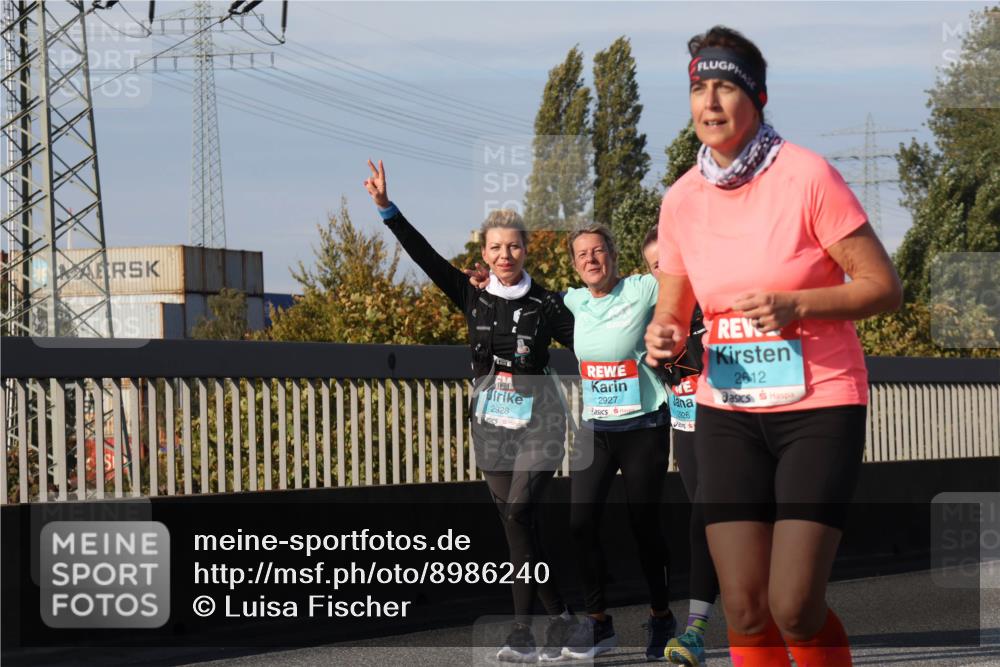 03.10.2025 - Köhlbrandbrückenlauf Luisa Fischer http://msf.ph/oto/8986240 03.10.2025 11:19:07 Position 3 2928, 2927, 2826, 2612 meine-sportfotos.de