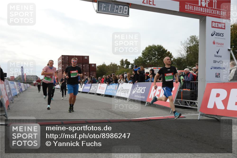 03.10.2025 - Köhlbrandbrückenlauf Yannick Fuchs http://msf.ph/oto/8986247 03.10.2025 16:11:07 Ziel 7291, 7363, 7591, 8059, 8220, 8490, 8592, 8923, 9218, 9710, 9726 meine-sportfotos.de