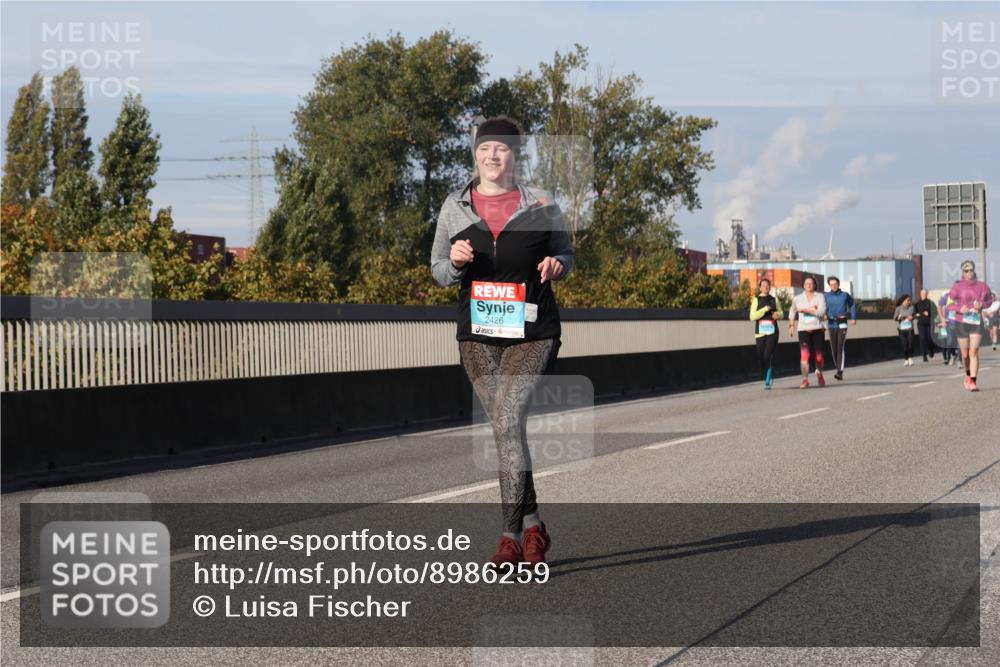 03.10.2025 - Köhlbrandbrückenlauf Luisa Fischer http://msf.ph/oto/8986259 03.10.2025 11:19:16 Position 3 2426 meine-sportfotos.de