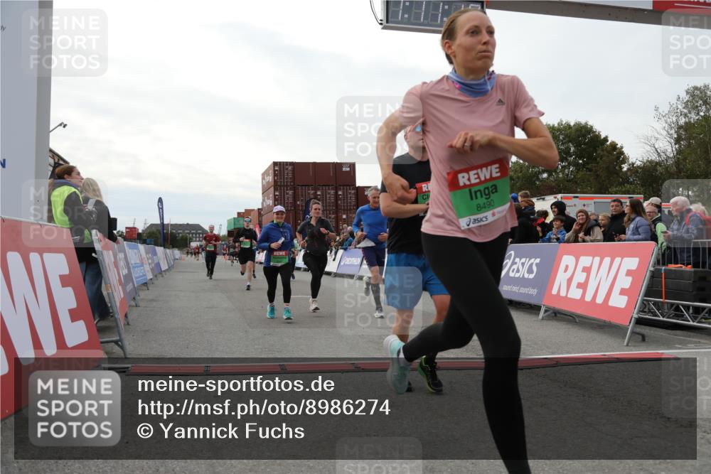 03.10.2025 - Köhlbrandbrückenlauf Yannick Fuchs http://msf.ph/oto/8986274 03.10.2025 16:11:08 Ziel 7291, 7363, 7515, 7591, 8059, 8220, 8490, 8592, 8923, 9218, 9710, 9726 meine-sportfotos.de