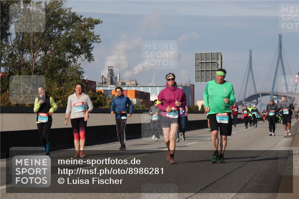 03.10.2025 - Köhlbrandbrückenlauf Luisa Fischer http://msf.ph/oto/8986281 03.10.2025 11:19:21 Position 3 2190, 2839 meine-sportfotos.de