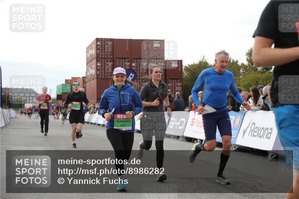 03.10.2025 - Köhlbrandbrückenlauf Yannick Fuchs http://msf.ph/oto/8986282 03.10.2025 16:11:08 Ziel 7291, 7363, 7515, 7591, 8059, 8220, 8490, 8592, 8923, 9218, 9710, 9726 meine-sportfotos.de