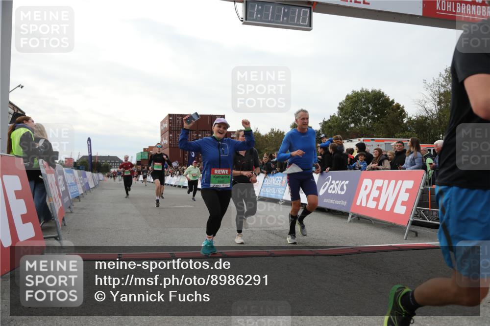 03.10.2025 - Köhlbrandbrückenlauf Yannick Fuchs http://msf.ph/oto/8986291 03.10.2025 16:11:09 Ziel 7291, 7363, 7515, 7591, 8059, 8220, 8490, 8592, 8923, 9218, 9710, 9726 meine-sportfotos.de
