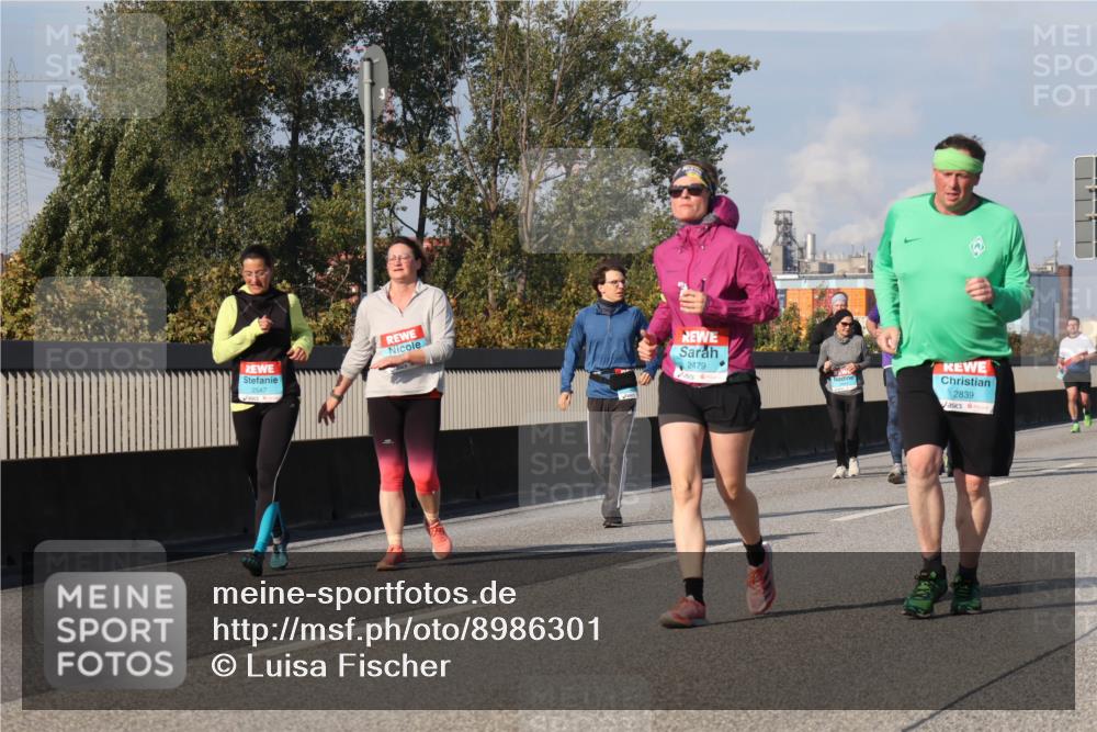 03.10.2025 - Köhlbrandbrückenlauf Luisa Fischer http://msf.ph/oto/8986301 03.10.2025 11:19:25 Position 3 2547, 2479, 2839 meine-sportfotos.de