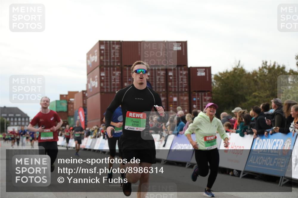 03.10.2025 - Köhlbrandbrückenlauf Yannick Fuchs http://msf.ph/oto/8986314 03.10.2025 16:11:10 Ziel 7291, 7363, 7515, 7591, 8059, 8220, 8490, 8592, 8923, 9218, 9710, 9726 meine-sportfotos.de