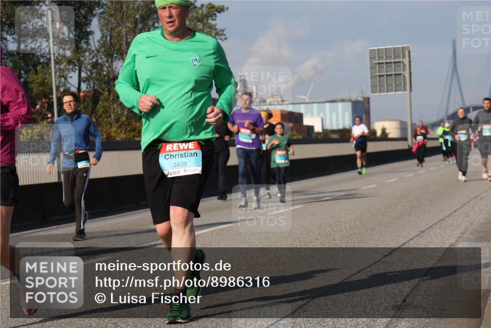 03.10.2025 - Köhlbrandbrückenlauf Luisa Fischer http://msf.ph/oto/8986316 03.10.2025 11:19:27 Position 3 2839 meine-sportfotos.de