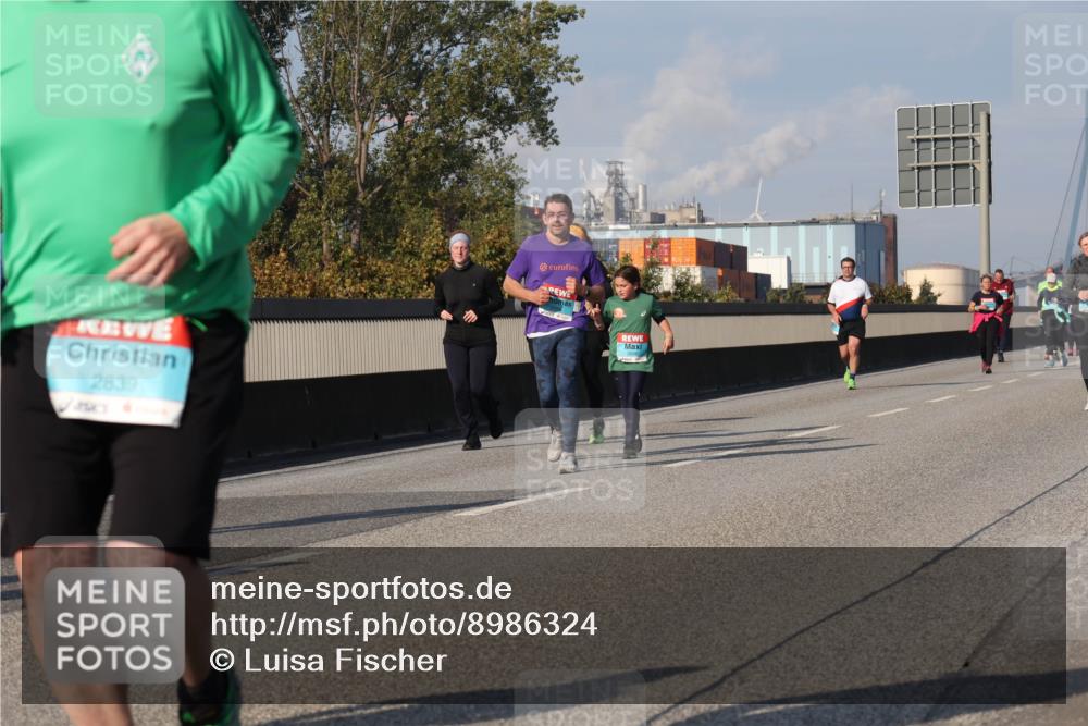 03.10.2025 - Köhlbrandbrückenlauf Luisa Fischer http://msf.ph/oto/8986324 03.10.2025 11:19:28 Position 3 2839 meine-sportfotos.de
