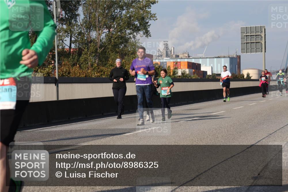 03.10.2025 - Köhlbrandbrückenlauf Luisa Fischer http://msf.ph/oto/8986325 03.10.2025 11:19:29 Position 3 2988 meine-sportfotos.de