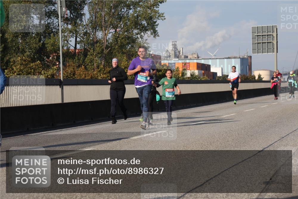 03.10.2025 - Köhlbrandbrückenlauf Luisa Fischer http://msf.ph/oto/8986327 03.10.2025 11:19:29 Position 3  meine-sportfotos.de