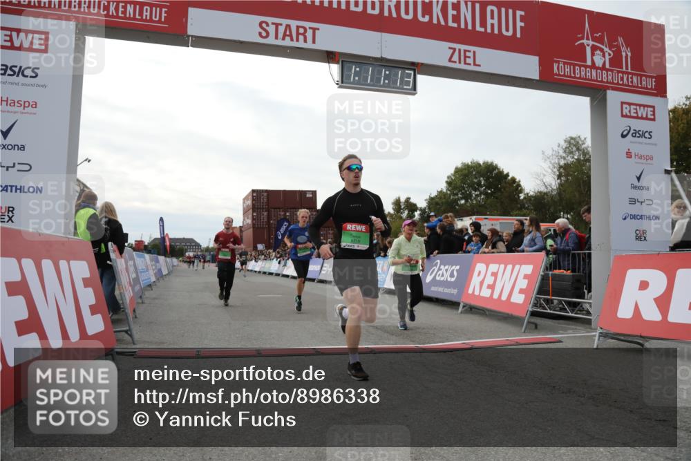 03.10.2025 - Köhlbrandbrückenlauf Yannick Fuchs http://msf.ph/oto/8986338 03.10.2025 16:11:11 Ziel 7291, 7363, 7515, 7591, 8059, 8490, 8592, 8923, 9218, 9710, 9726 meine-sportfotos.de