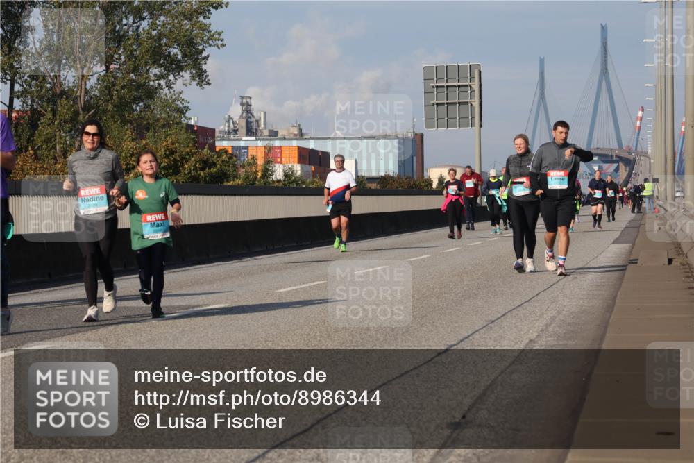 03.10.2025 - Köhlbrandbrückenlauf Luisa Fischer http://msf.ph/oto/8986344 03.10.2025 11:19:32 Position 3  meine-sportfotos.de